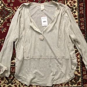 FREE PEOPLE LONG SLEEVE TEE SHIRT